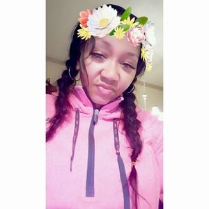 Meet your Posher, Denise